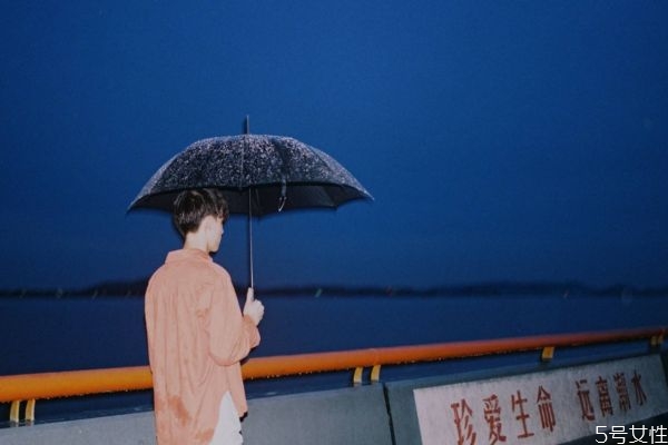 男生被分手后是什么感受 男生被分手后會怎么樣 男生被分手后是什么感受 男生被分手后會怎么樣