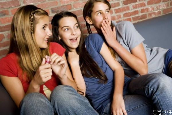 男人說女人丑說明什么 男生說女生丑的潛臺詞 男人說女人丑說明什么 男生說女生丑的潛臺詞