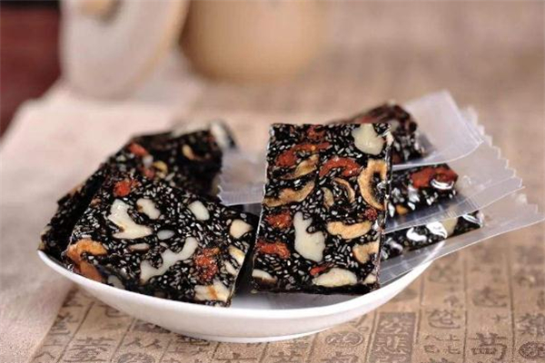 阿膠糕冷卻后取不出來怎么辦 阿膠糕做完后怎么脫模 阿膠糕冷卻后取不出來怎么辦 阿膠糕做完后怎么脫模