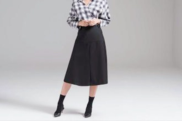 為什么有人喜歡束腰搭配 束腰服裝怎樣搭配好看 為什么有人喜歡束腰搭配 束腰服裝怎樣搭配好看