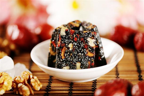 阿膠糕一年四季都可以吃嗎 阿膠糕什么季節(jié)吃最好 阿膠糕一年四季都可以吃嗎 阿膠糕什么季節(jié)吃最好