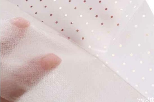 面膜在冬天可以天天敷嗎 面膜天天敷還是兩三天敷一次 面膜在冬天可以天天敷嗎 面膜天天敷還是兩三天敷一次