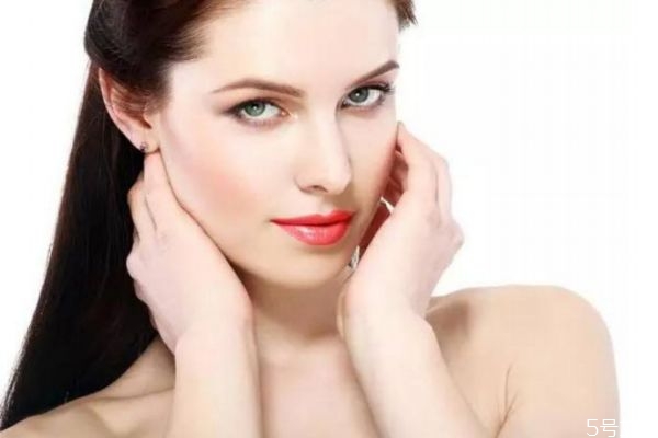 臉辣辣的怎么回事 臉辣辣的可能是這些原因 臉辣辣的怎么回事 臉辣辣的可能是這些原因