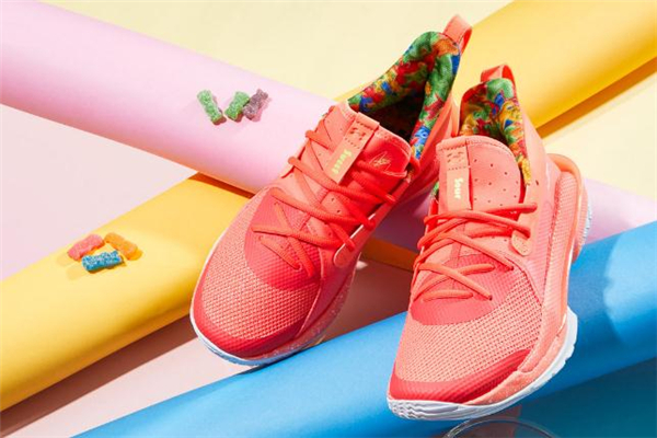 庫里7和歐文6哪個(gè)好 庫里7和歐文6實(shí)戰(zhàn)對(duì)比測(cè)評(píng) 庫里7和歐文6哪個(gè)好 庫里7和歐文6實(shí)戰(zhàn)對(duì)比測(cè)評(píng)