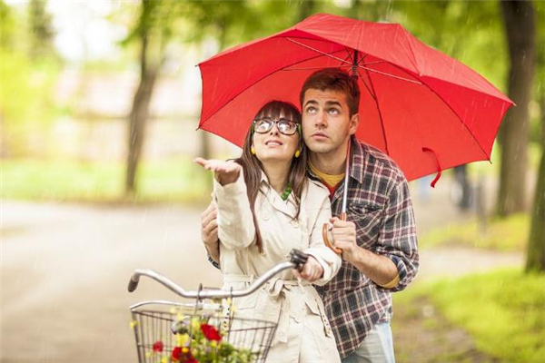 缺愛的人有什么表現(xiàn) 缺愛的人該怎么治愈 缺愛的人有什么表現(xiàn) 缺愛的人該怎么治愈