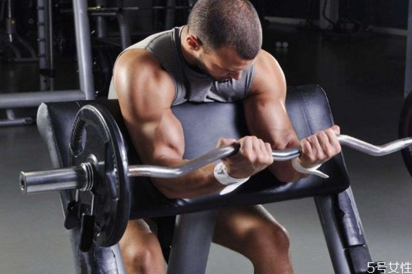 為什么有的人不愛(ài)出汗呢 不出汗好嗎