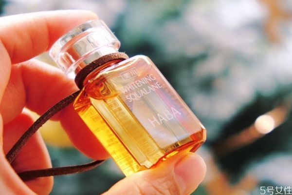 什么是美容油呢 美容油有什么作用呢 什么是美容油呢 美容油有什么作用呢