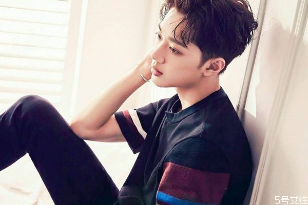 發(fā)現(xiàn)男朋友和別人曖昧怎么辦 發(fā)現(xiàn)男友曖昧聰明做法 發(fā)現(xiàn)男朋友和別人曖昧怎么辦 發(fā)現(xiàn)男友曖昧聰明做法