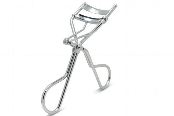 睫毛夾分哪些種類 睫毛夾的挑選 睫毛夾分哪些種類 睫毛夾的挑選