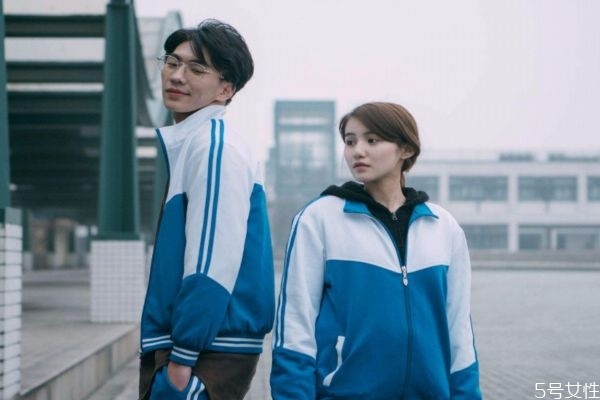 高中的戀愛是怎么樣的呢 高中的愛情有多美好呢 高中的戀愛是怎么樣的呢 高中的愛情有多美好呢