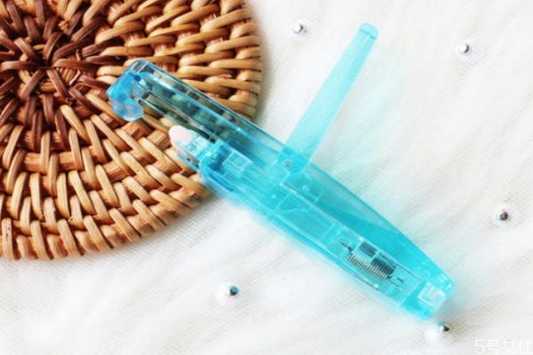 芳齡局部睫毛夾怎么樣 芳齡局部睫毛夾怎么用 芳齡局部睫毛夾怎么樣 芳齡局部睫毛夾怎么用