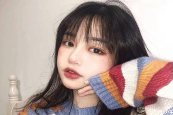 男生主動找你聊天是撩你還是喜歡你 聊天分析他是否喜歡你 男生主動找你聊天是撩你還是喜歡你 聊天分析他是否喜歡你