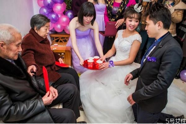 結(jié)婚改口費一般給多少錢 什么時候給改口費 結(jié)婚改口費一般給多少錢 什么時候給改口費