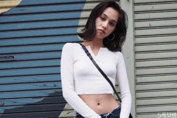 相親第一次打電話聊什么 相親打電話聊什么話題 相親第一次打電話聊什么 相親打電話聊什么話題