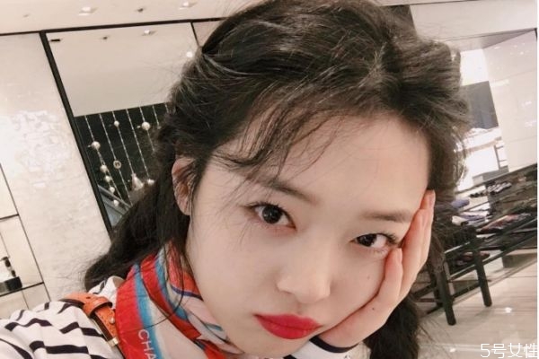 男生心疼一個女生說明什么 男生說心疼你代表什么 男生心疼一個女生說明什么 男生說心疼你代表什么