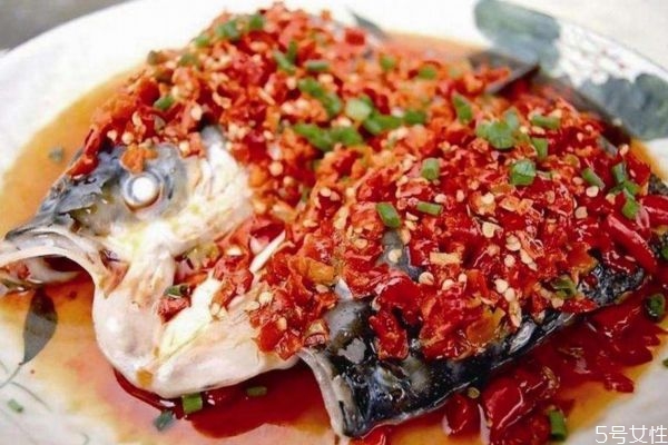 剁椒魚(yú)頭怎么做好吃呢 剁椒魚(yú)頭有什么營(yíng)養(yǎng)價(jià)值呢