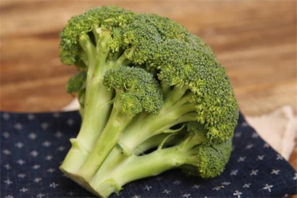 吃西蘭花可以增強(qiáng)免疫力嗎 西蘭花怎么吃有營(yíng)養(yǎng)