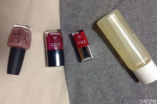 過(guò)期的指甲油可以嗎 過(guò)期的指甲油有什么危害呢