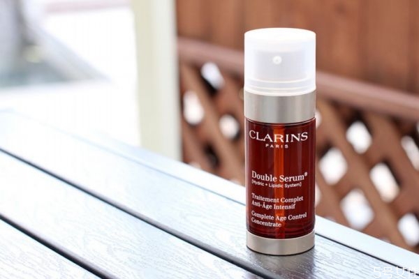 雙萃精華只剩內(nèi)管怎么用 雙萃精華瓶子怎么拆開(kāi)