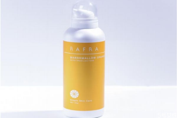 潔面慕斯多久用一次 潔面慕斯和洗面奶的區(qū)別 潔面慕斯多久用一次 潔面慕斯和洗面奶的區(qū)別