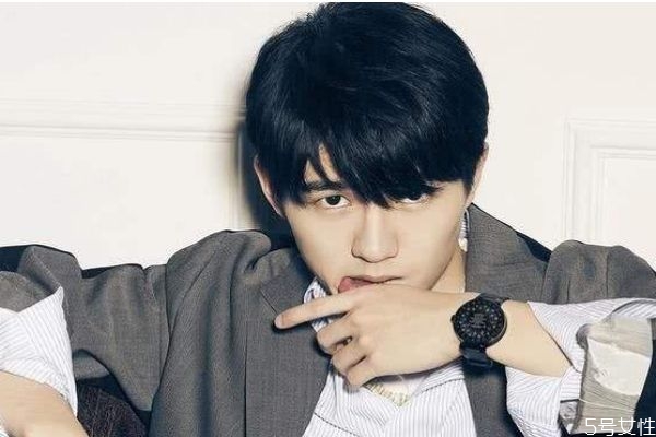 直男的心思是怎么樣的呢 直男有什么表現(xiàn)呢 直男的心思是怎么樣的呢 直男有什么表現(xiàn)呢