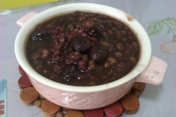 引起水腫的原因是什么 臉部消除水腫的方法 引起水腫的原因是什么 臉部消除水腫的方法