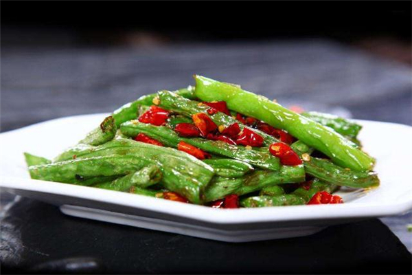 干煸四季豆的做法 干煸四季豆要不要焯水 干煸四季豆的做法 干煸四季豆要不要焯水