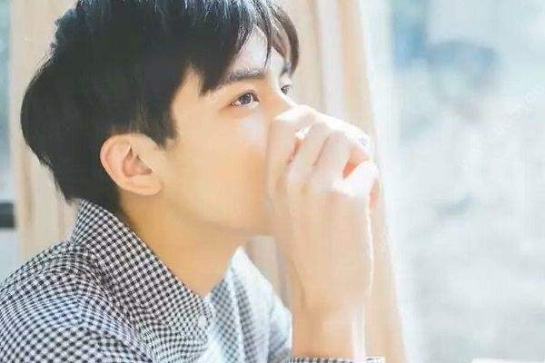 為什么有的男生長期不發(fā)朋友圈 男生突然刪朋友圈的原因 為什么有的男生長期不發(fā)朋友圈 男生突然刪朋友圈的原因