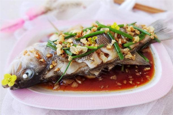 鱸魚什么人不能吃 鱸魚什么人不適合吃 鱸魚什么人不能吃 鱸魚什么人不適合吃