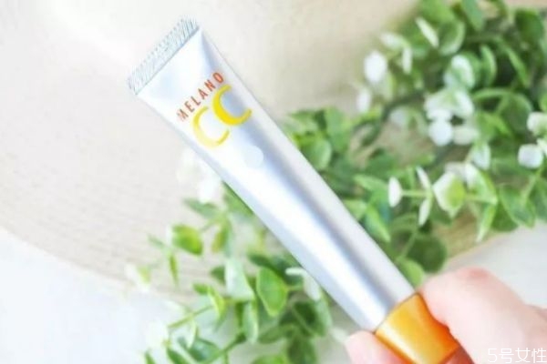 怎么辨別樂(lè)敦cc精華真假 樂(lè)敦cc祛痘嗎