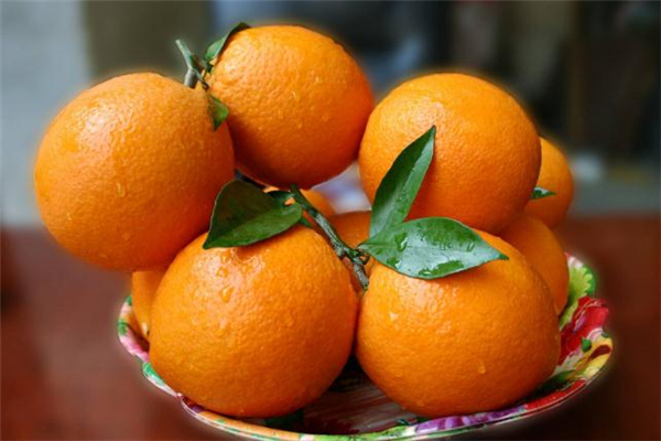 臍橙吃多了皮膚會(huì)黃嗎 臍橙一天最多吃幾個(gè) 臍橙吃多了皮膚會(huì)黃嗎 臍橙一天最多吃幾個(gè)