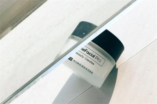 hfp神經(jīng)酰胺面霜成分 hfp神經(jīng)酰胺面霜冬天用滋潤嗎 hfp神經(jīng)酰胺面霜成分 hfp神經(jīng)酰胺面霜冬天用滋潤嗎