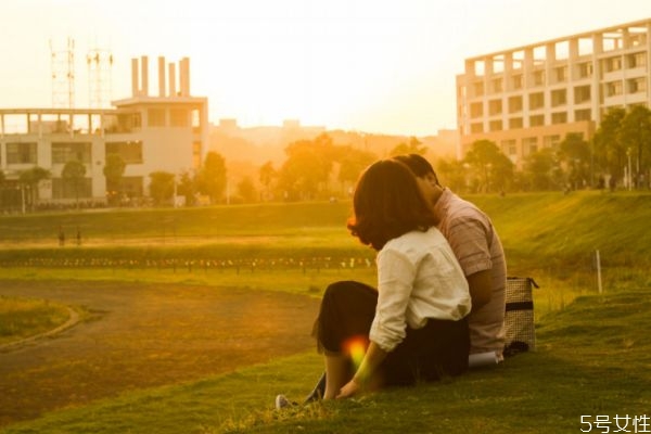 戀愛中為什么女生突然不理你 ?女人突然不理你原因 戀愛中為什么女生突然不理你 ?女人突然不理你原因