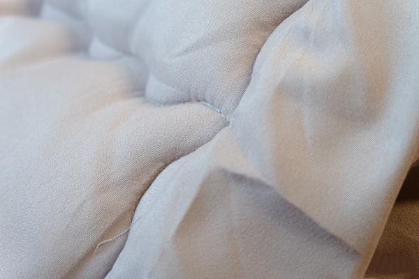 水洗棉被套會(huì)縮水嗎 購(gòu)買水洗棉被套要注意什么 水洗棉被套會(huì)縮水嗎 購(gòu)買水洗棉被套要注意什么