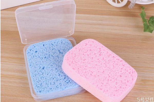 洗臉撲可以當(dāng)粉撲用嗎 洗臉撲可以用來上妝嗎 洗臉撲可以當(dāng)粉撲用嗎 洗臉撲可以用來上妝嗎