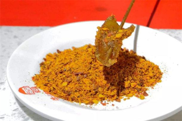 炸豬皮怎么泡發(fā) 炸豬皮油膩嗎 炸豬皮怎么泡發(fā) 炸豬皮油膩嗎