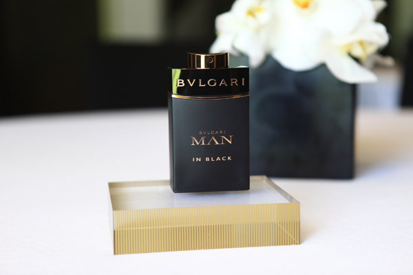 適合上班族噴的香水有哪些 25歲適合噴什么香水 適合上班族噴的香水有哪些 25歲適合噴什么香水