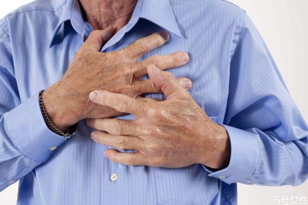 急性心肌梗死的癥狀有什么呢 急性心肌梗死怎么辦呢 急性心肌梗死的癥狀有什么呢 急性心肌梗死怎么辦呢