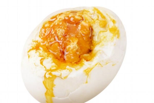 咸鴨蛋的營養(yǎng)價值有什么呢 什么人不能吃咸鴨蛋呢 咸鴨蛋的營養(yǎng)價值有什么呢 什么人不能吃咸鴨蛋呢