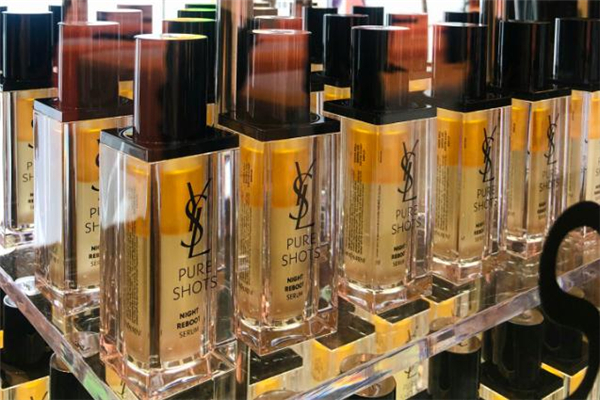 圣羅蘭夜皇后精華白天能用嗎 ysl夜皇后精華適合什么膚質 圣羅蘭夜皇后精華白天能用嗎 ysl夜皇后精華適合什么膚質