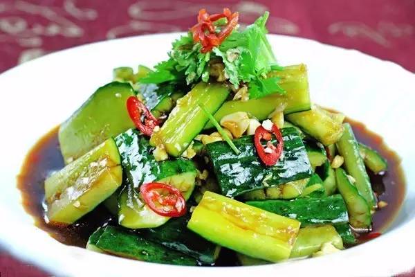 肝火旺盛可以吃黃瓜嗎 黃瓜為什么能去火 肝火旺盛可以吃黃瓜嗎 黃瓜為什么能去火