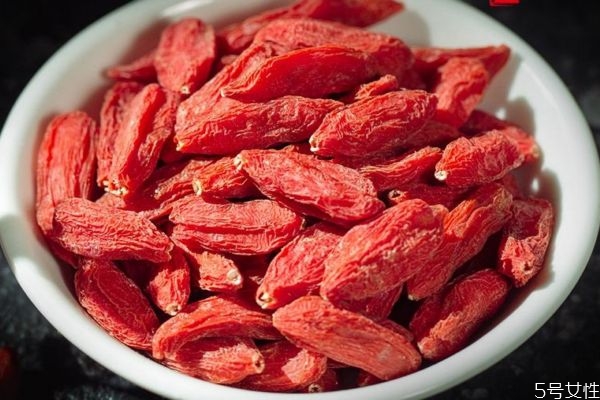 枸杞的種類(lèi)有什么呢 紅枸杞的作用有什么呢