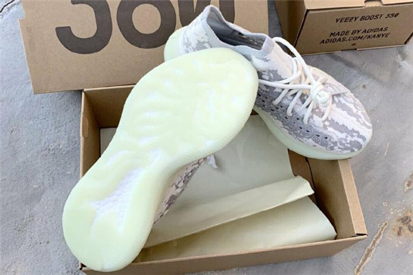 椰子380外星人開箱測(cè)評(píng)-yeezy 380 alien實(shí)物上腳圖