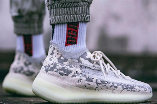 椰子380外星人開箱測(cè)評(píng)-yeezy 380 alien實(shí)物上腳圖