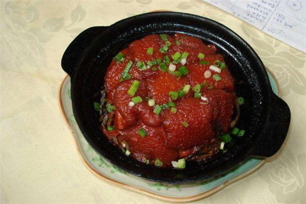 砂鍋五花肉的做法 砂鍋五花肉怎么做好吃 砂鍋五花肉的做法 砂鍋五花肉怎么做好吃