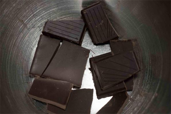 黑巧克力純度多少最好 吃黑巧克力的最佳時間