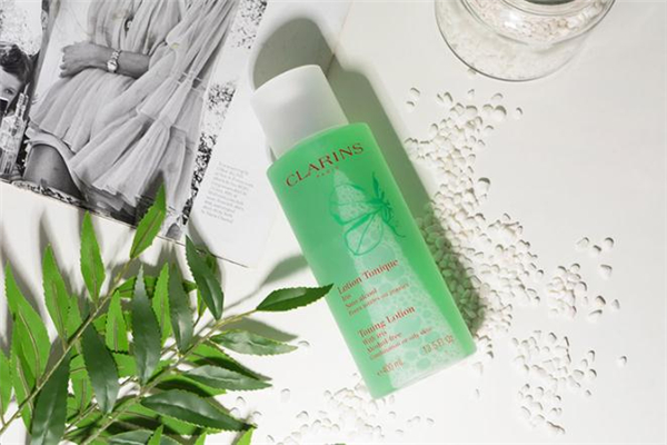 嬌韻詩(shī)綠水適合什么膚質(zhì) 嬌韻詩(shī)綠水功效