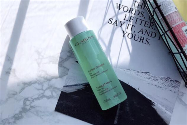 嬌韻詩綠水適合冬天用嗎 嬌韻詩綠水適合什么季節(jié)用 嬌韻詩綠水適合冬天用嗎 嬌韻詩綠水適合什么季節(jié)用