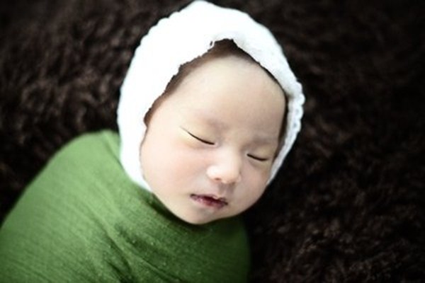 女寶寶取名要避開哪些字 如何根據(jù)生辰八字取名 女寶寶取名要避開哪些字 如何根據(jù)生辰八字取名