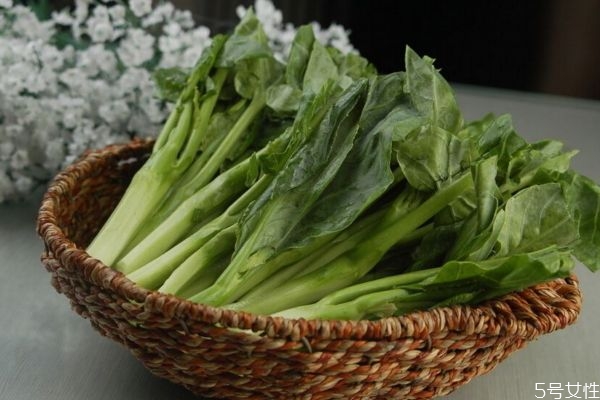 芥藍(lán)有什么營養(yǎng)價(jià)值呢 吃芥藍(lán)有什么注意的呢 芥藍(lán)有什么營養(yǎng)價(jià)值呢 吃芥藍(lán)有什么注意的呢